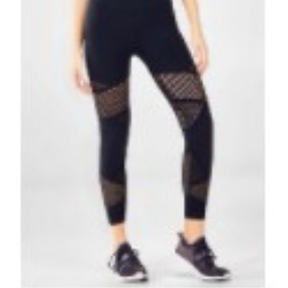 Fabletics Legging Bundle: Salar and Mosaic - Picture 7 of 10